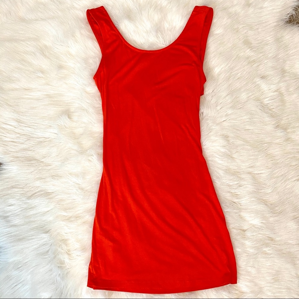 NWOT - Orange Fitted Dress with Semi-Open Back (M)